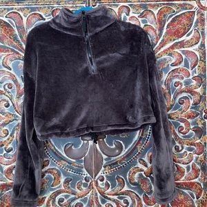 Crop soft sweatshirt